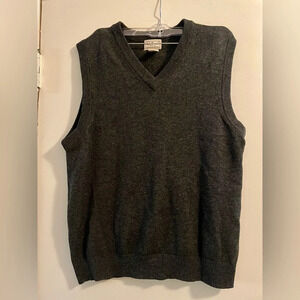 L.L. Bean Men’s 100% Lambswool Charcoal Gray V Neck Sweater Vest Size Small
